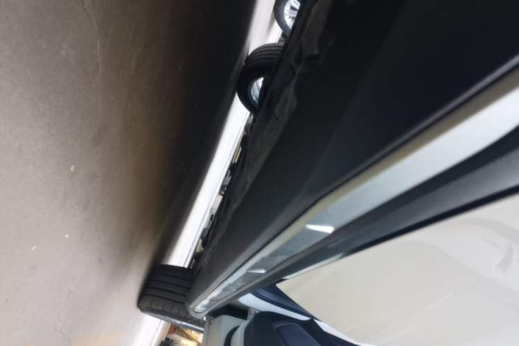 Used Mercedes-Benz GLA 2017 GLA 200 Sport Edition Right Side Sill