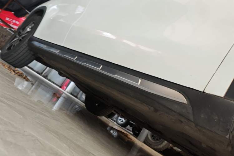 Used Mercedes-Benz GLA 2017 GLA 200 Fashion Model Right Side Sill