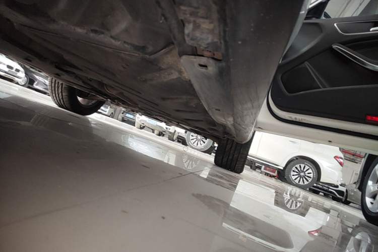 Used Mercedes-Benz GLA 2017 GLA 200 Fashion Model Right Side Sill