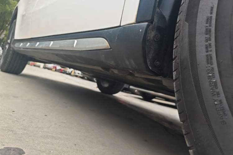 Used Mercedes-Benz GLA 2017 GLA 200 Fashion Model Right Side Sill