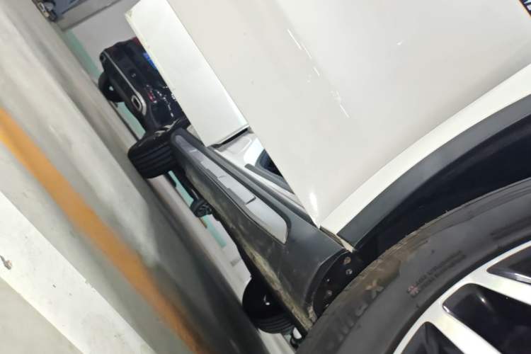 Used Mercedes-Benz GLA 2017 GLA 200 Fashion Model Right Side Sill