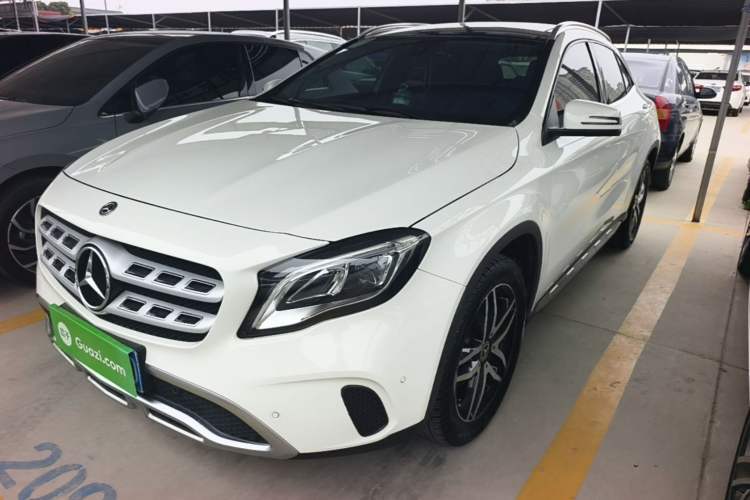 Used Mercedes-Benz GLA 2017 GLA 200 Fashion Model Guazi used car, China used car export, Used car for sale, Used cars, Cheapest cars for sale