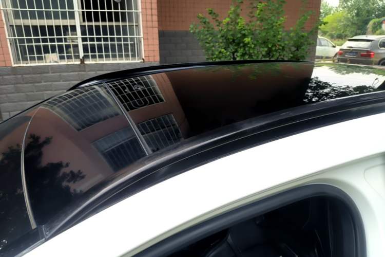 Used Mercedes-Benz GLA 2017 GLA 200 Fashion Model Roof