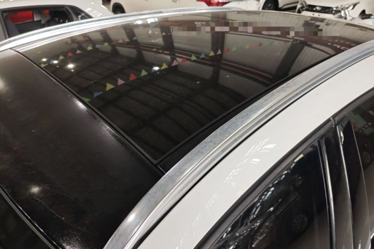 Used Mercedes-Benz GLA 2017 GLA 200 Fashion Model Roof