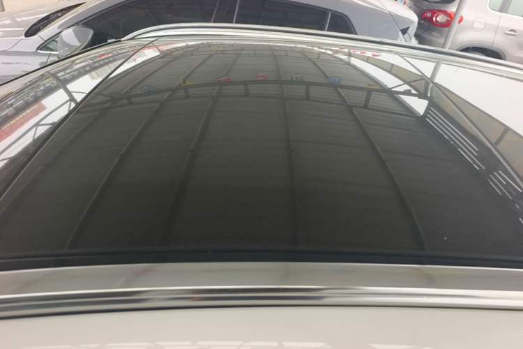 Used Mercedes-Benz GLA 2017 GLA 200 Fashion Model Roof