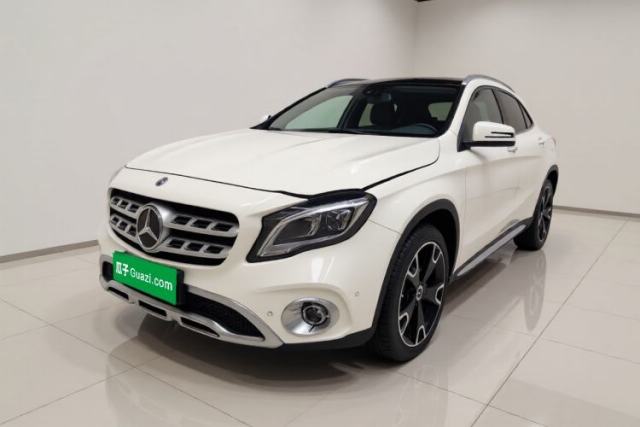 Used Mercedes-Benz GLA 2017 GLA 220 4MATIC Fashion Model