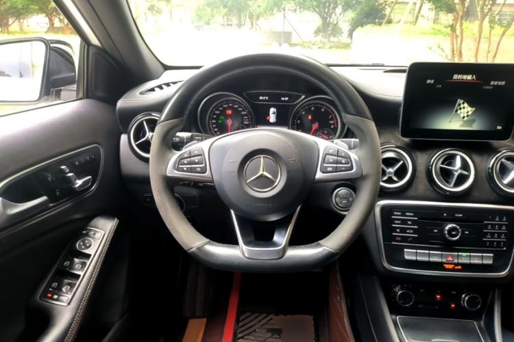 Used Mercedes-Benz GLA 2017 GLA 200 Fashion Model Steering Wheel
