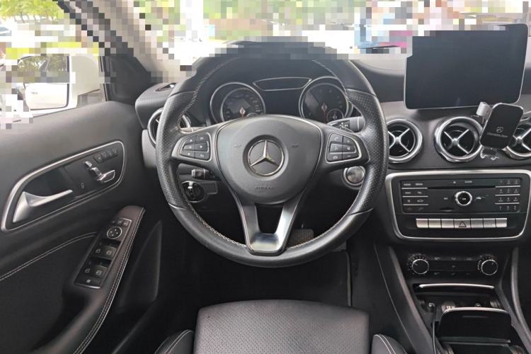 Used Mercedes-Benz GLA 2017 GLA 200 Fashion Model Steering Wheel