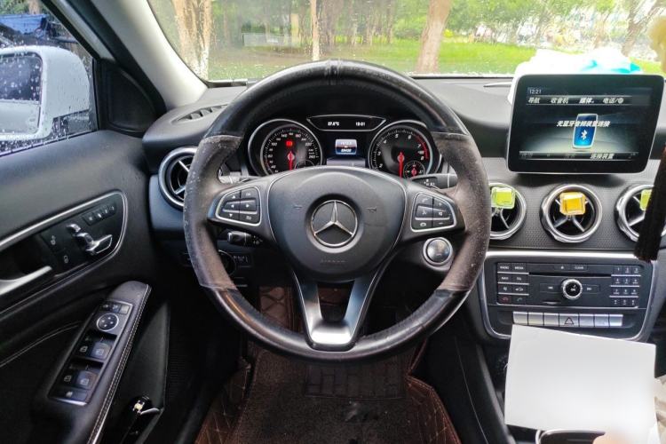 Used Mercedes-Benz GLA 2017 GLA 200 Fashion Model Steering Wheel