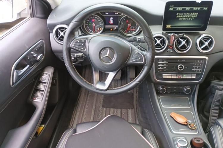 Used Mercedes-Benz GLA 2017 GLA 200 Fashion Model Steering Wheel