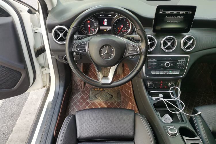 Used Mercedes-Benz GLA 2017 GLA 200 Fashion Model Steering Wheel