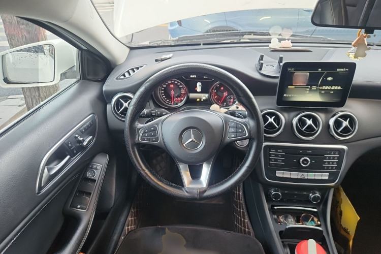 Used Mercedes-Benz GLA 2017 GLA 200 Fashion Model Steering Wheel