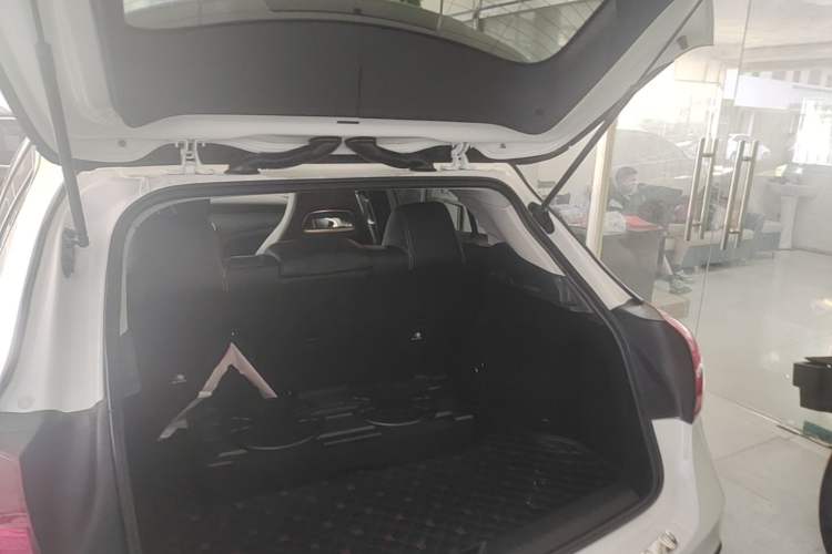 Used Mercedes-Benz GLA 2017 GLA 200 Fashion Model Trunk