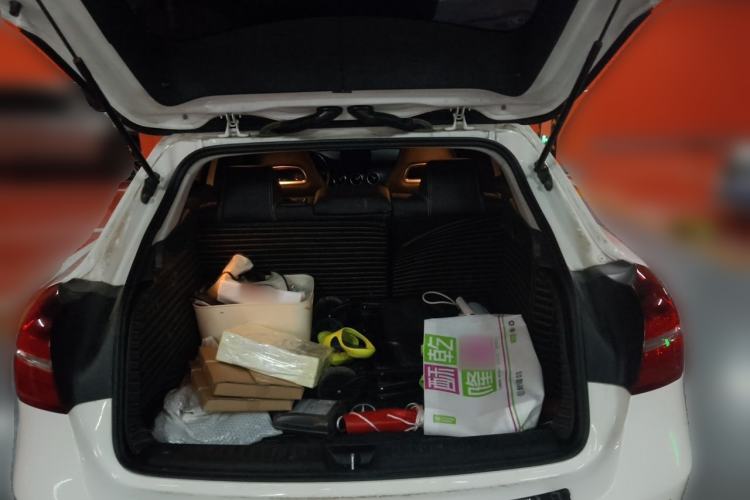 Used Mercedes-Benz GLA 2017 GLA 200 Fashion Model Trunk