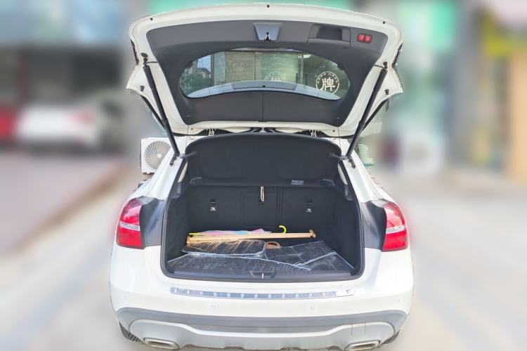 Used Mercedes-Benz GLA 2017 GLA 200 Sport Edition Trunk