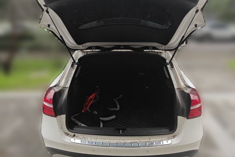 Used Mercedes-Benz GLA 2017 GLA 200 Fashion Model Trunk