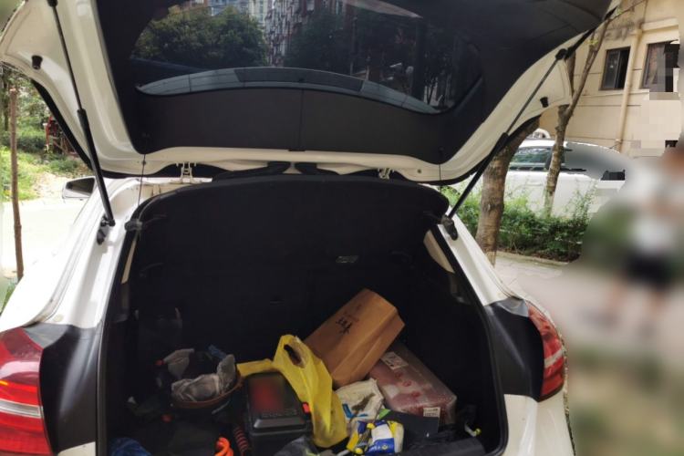 Used Mercedes-Benz GLA 2017 GLA 200 Fashion Model Trunk