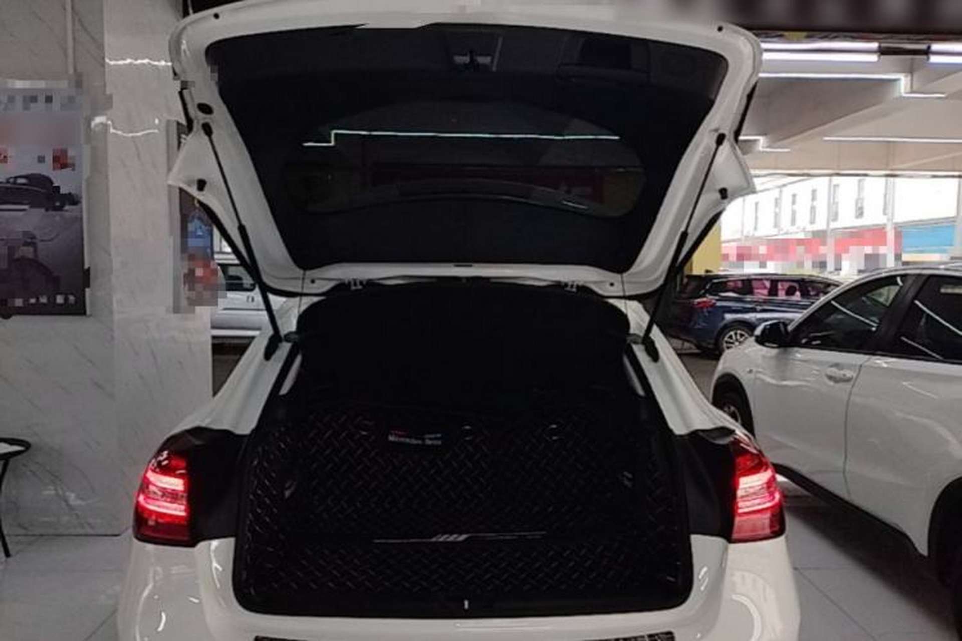 Used Mercedes-Benz GLA 2017 GLA 200 Fashion Model Trunk
