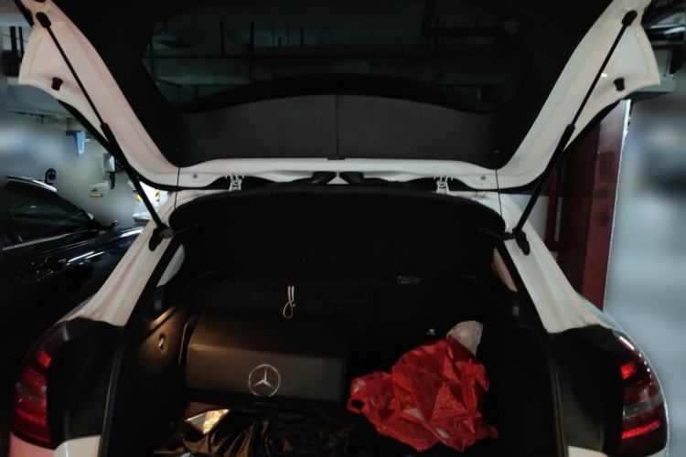 Used Mercedes-Benz GLA 2017 GLA 200 Fashion Model Trunk