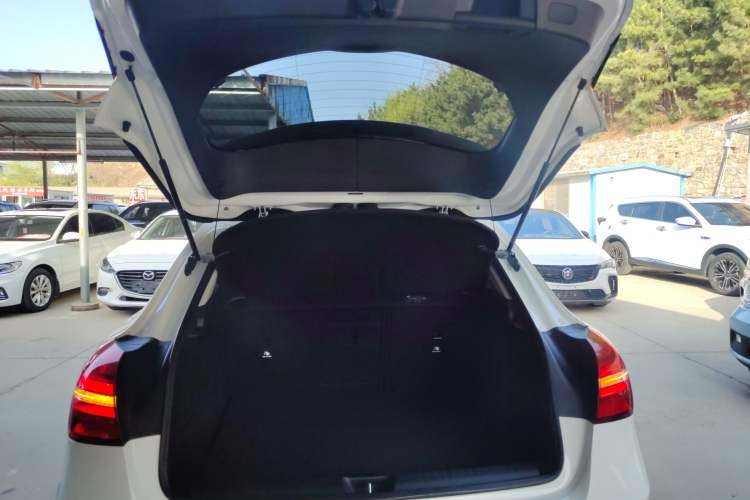Used Mercedes-Benz GLA 2017 GLA 200 Sport Edition Trunk