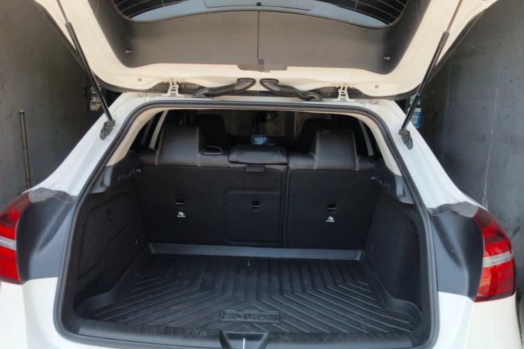 Used Mercedes-Benz GLA 2017 GLA 220 4MATIC Fashion Model Trunk