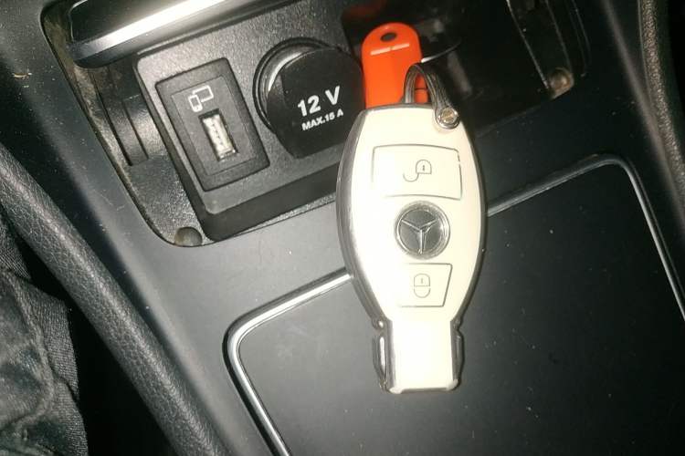 Used Mercedes-Benz GLA 2017 GLA 220 4MATIC Fashion Model Vehicle Key