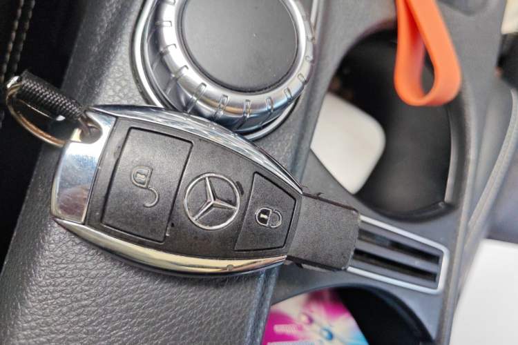 Used Mercedes-Benz GLA 2017 GLA 200 Fashion Model Vehicle Key