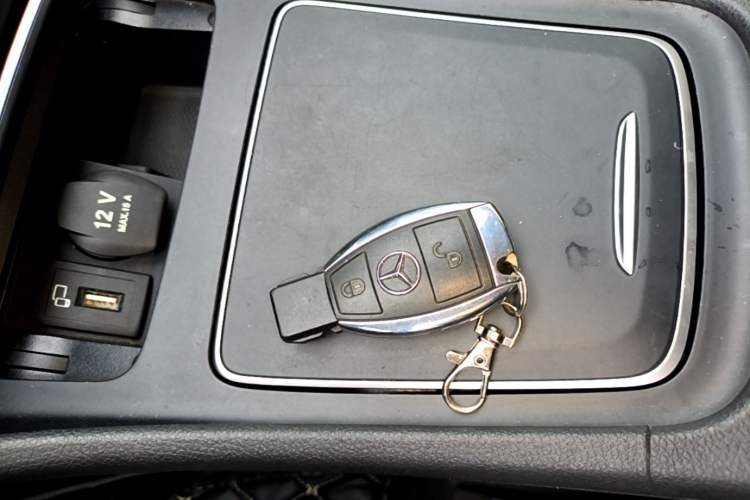 Used Mercedes-Benz GLA 2017 GLA 200 Sport Edition Vehicle Key