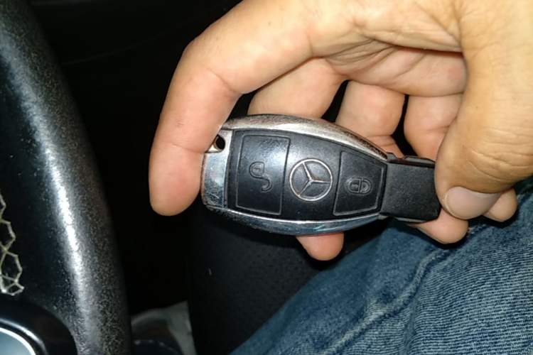 Used Mercedes-Benz GLA 2017 GLA 220 4MATIC Fashion Model Vehicle Key