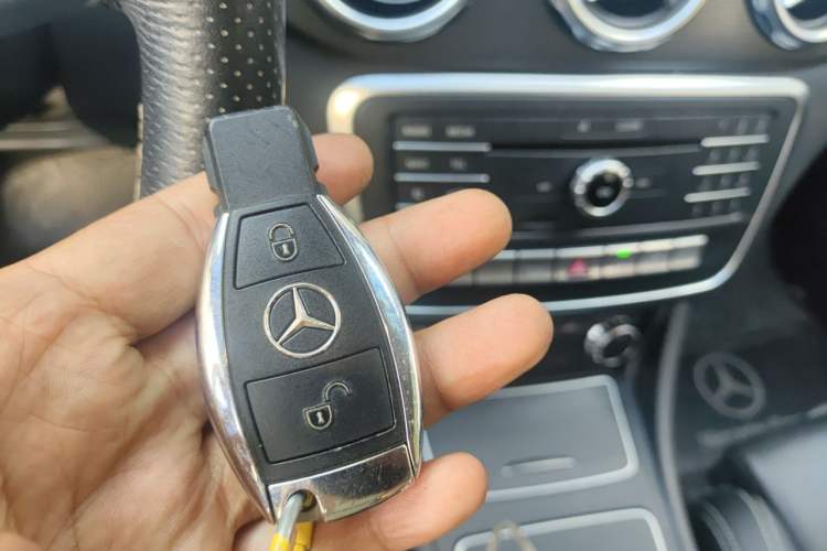 Used Mercedes-Benz GLA 2017 GLA 200 Fashion Model Vehicle Key