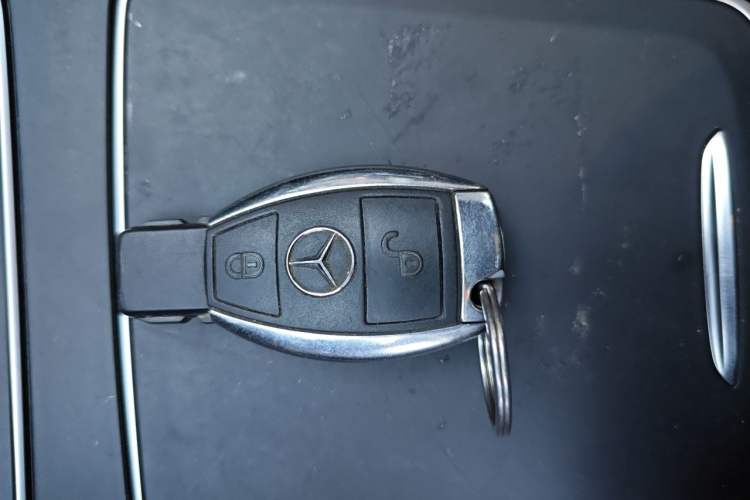Used Mercedes-Benz GLA 2017 GLA 220 4MATIC Fashion Model Vehicle Key