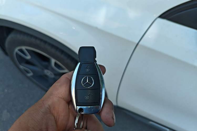 Used Mercedes-Benz GLA 2017 GLA 220 4MATIC Fashion Model Vehicle Key