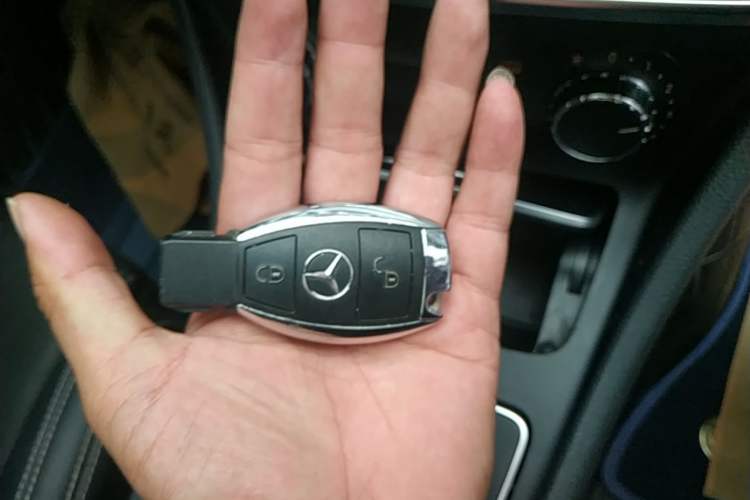 Used Mercedes-Benz GLA 2017 GLA 200 Fashion Model Vehicle Key