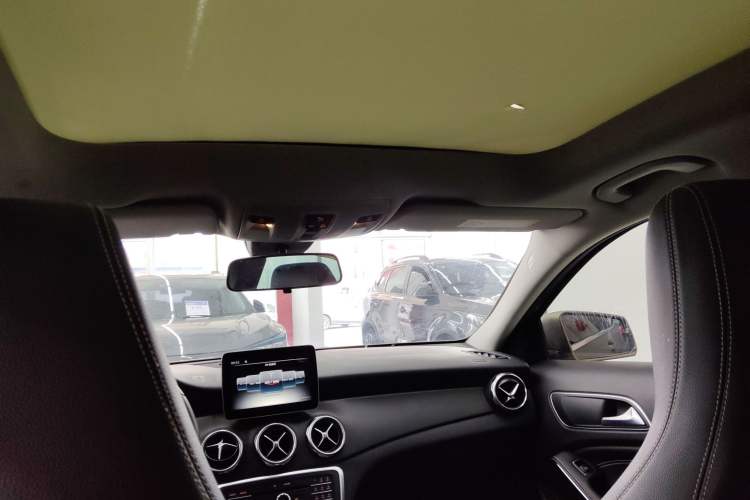Used Mercedes-Benz GLA 2017 GLA 200 Sport Edition Headliner