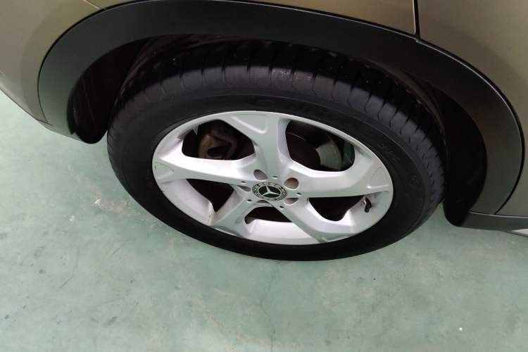 Used Mercedes-Benz GLA 2017 GLA 200 Sport Edition Right Rear Wheel Hub