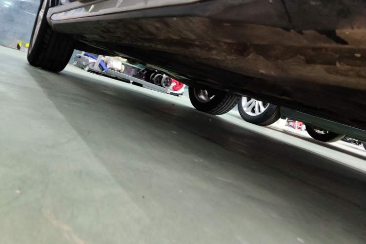 Used Mercedes-Benz GLA 2017 GLA 200 Sport Edition Right Side Sill