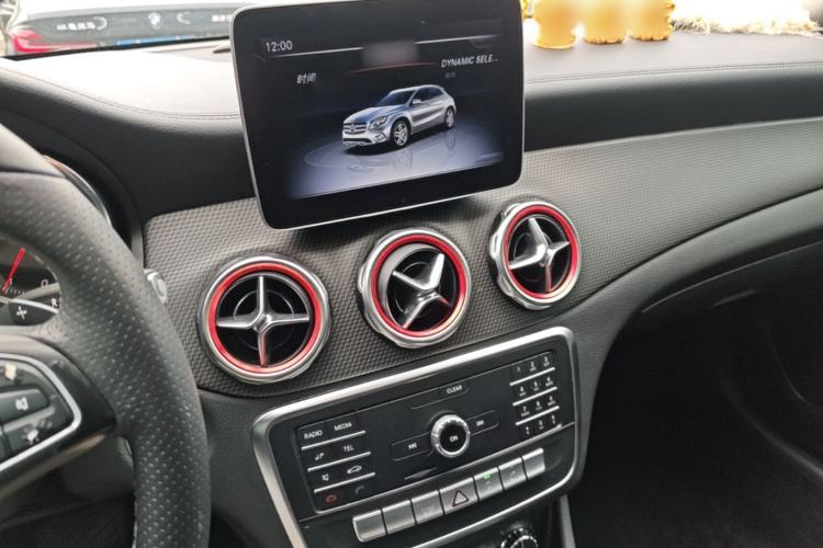 Used Mercedes-Benz GLA 2018 GLA 200 Fashion Model Audio And AC Panel