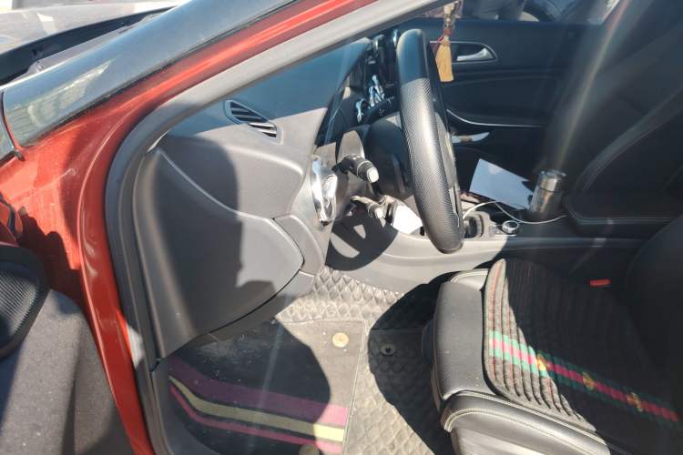 Used Mercedes-Benz GLA 2018 GLA 200 Sport Edition Driver Seat