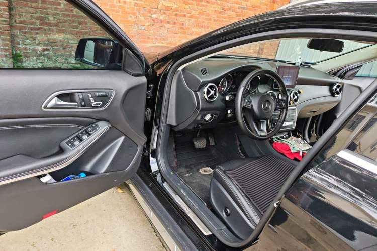 Used Mercedes-Benz GLA 2018 GLA 200 Fashion Model Driver Seat