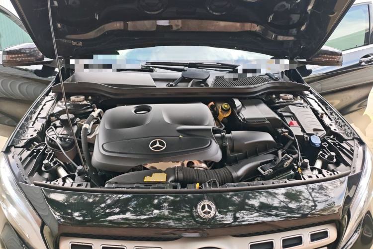 Used Mercedes-Benz GLA 2018 GLA 200 Fashion Model Engine Bay