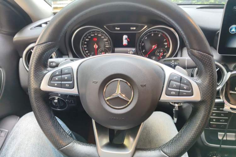Used Mercedes-Benz GLA 2018 GLA 200 Sport Edition Instrument Cluster