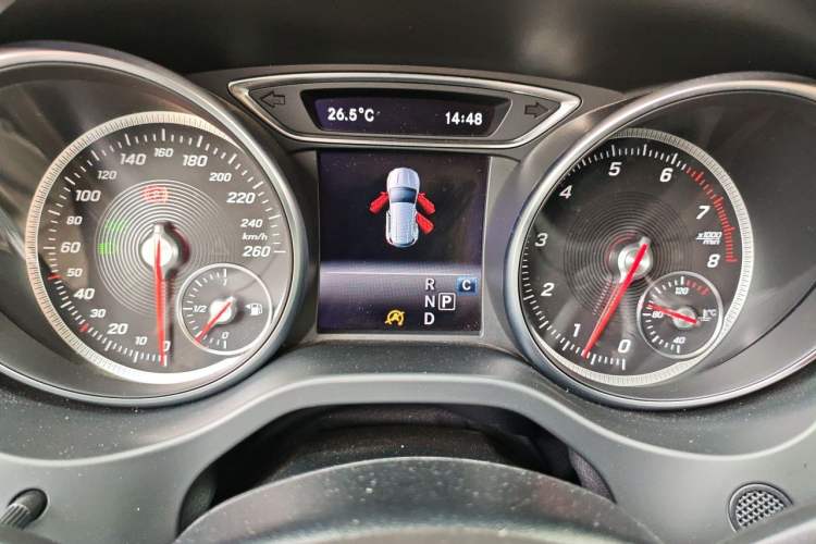 Used Mercedes-Benz GLA 2018 GLA 200 Fashion Model Instrument Cluster