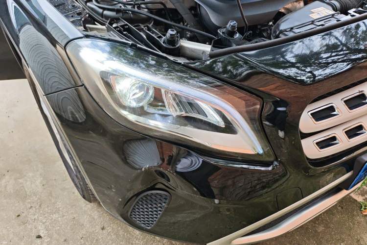 Used Mercedes-Benz GLA 2018 GLA 200 Fashion Model Right Front Headlight