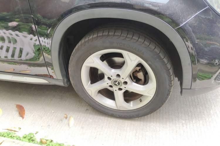 Used Mercedes-Benz GLA 2018 GLA 200 Sport Edition Right Front Wheel Hub