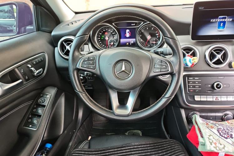 Used Mercedes-Benz GLA 2018 GLA 200 Fashion Model Steering Wheel