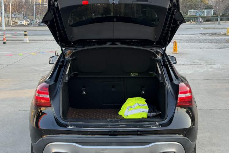 Used Mercedes-Benz GLA 2018 GLA 200 Sport Edition Trunk