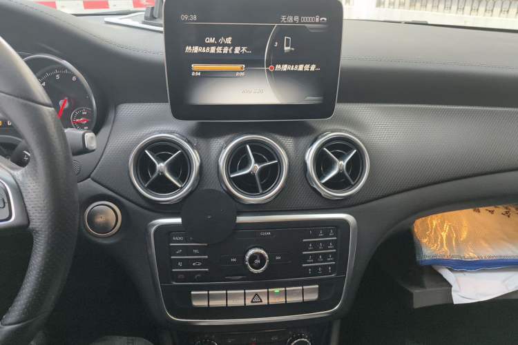 Used Mercedes-Benz GLA 2018 GLA 200 Fashion Model Audio And AC Panel