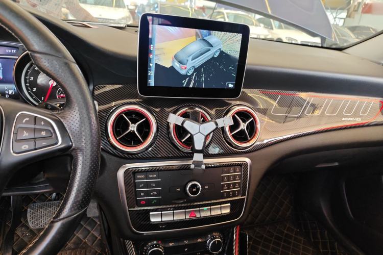 Used Mercedes-Benz GLA 2018 GLA 200 Sport Edition Audio And AC Panel
