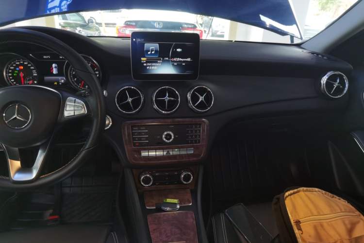 Used Mercedes-Benz GLA 2018 GLA 200 Fashion Model Audio And AC Panel