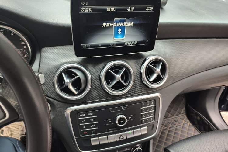 Used Mercedes-Benz GLA 2018 GLA 200 Sport Edition Audio And AC Panel
